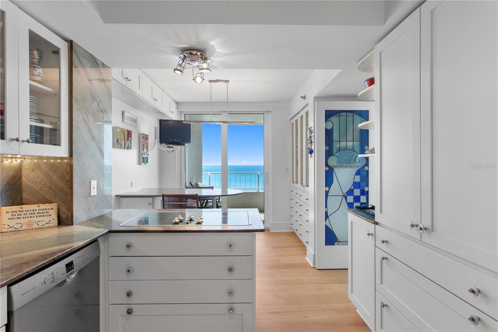 775 Longboat Club Rd #808 Property Photo 14