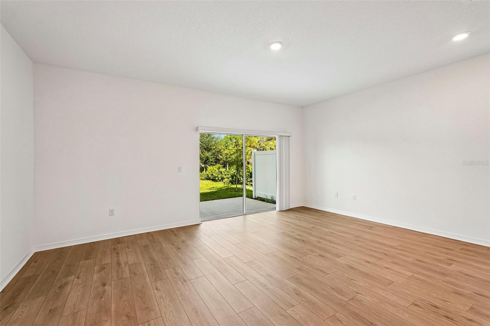 7151 Grand Forest Way Property Photo 3