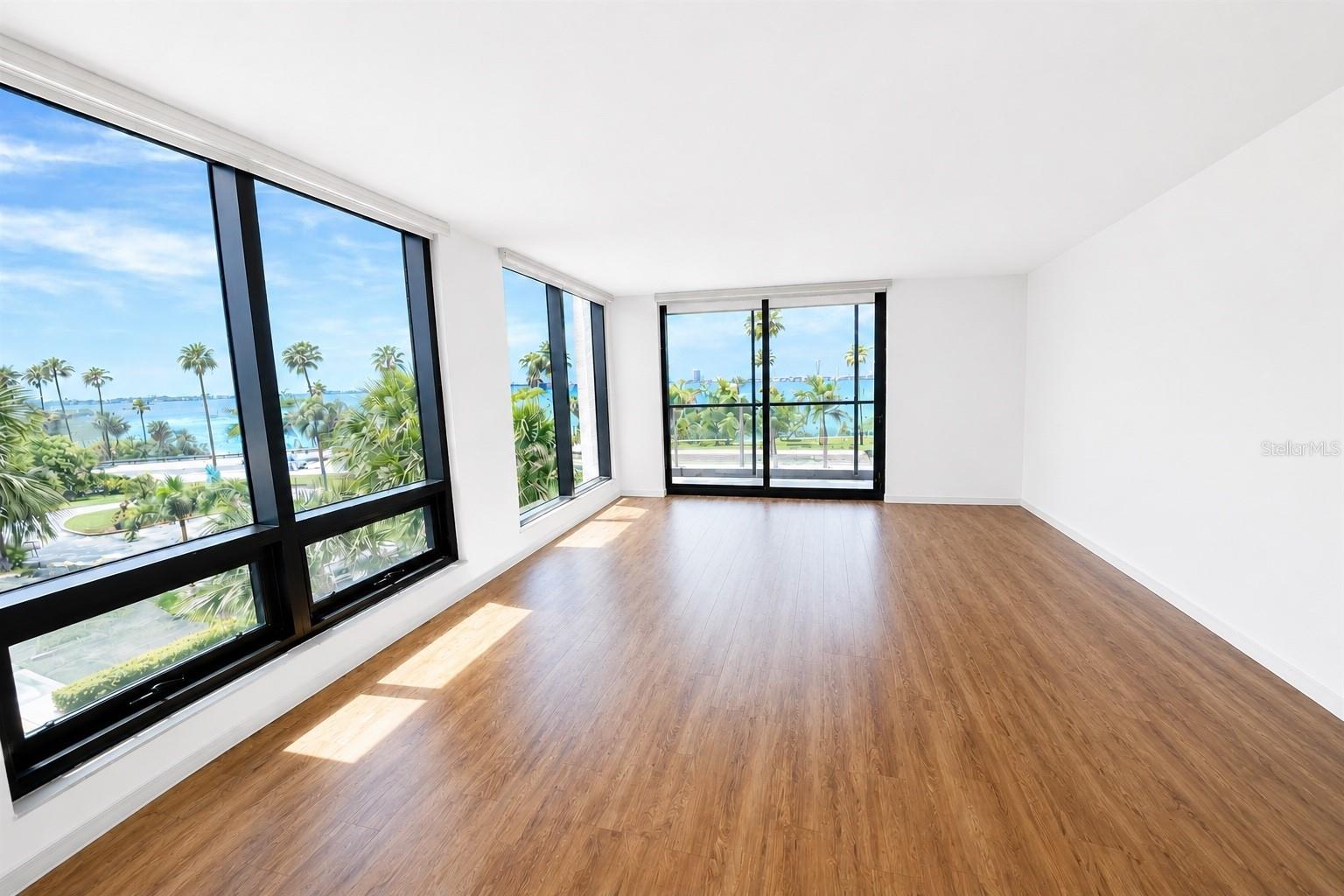 707 S Gulfstream Ave #307 Property Photo 4