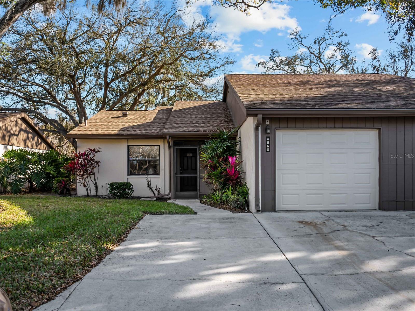 4668 Oak Hill Ln #40 Property Photo 1