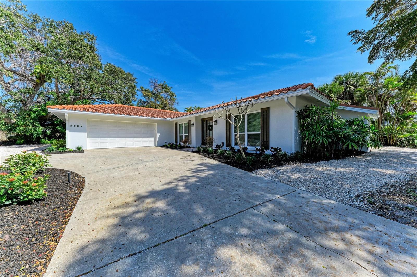 5507 Contento Dr Property Photo 9