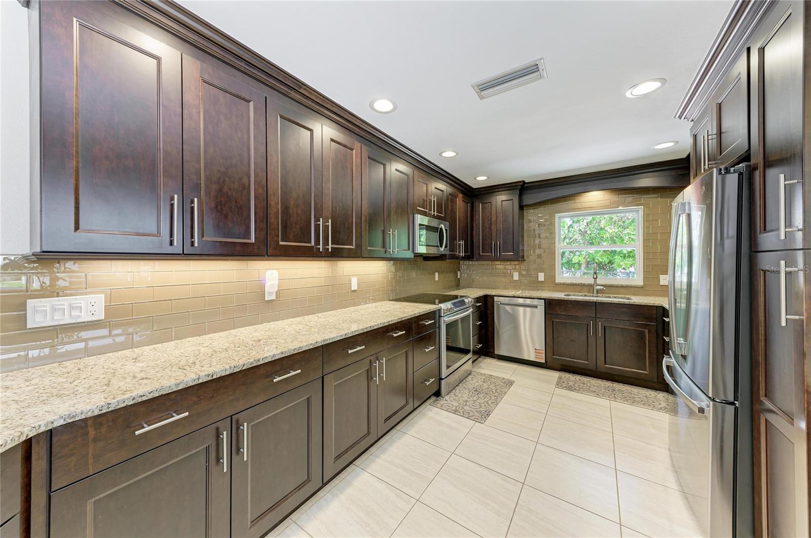 5507 Contento Dr Property Photo 19