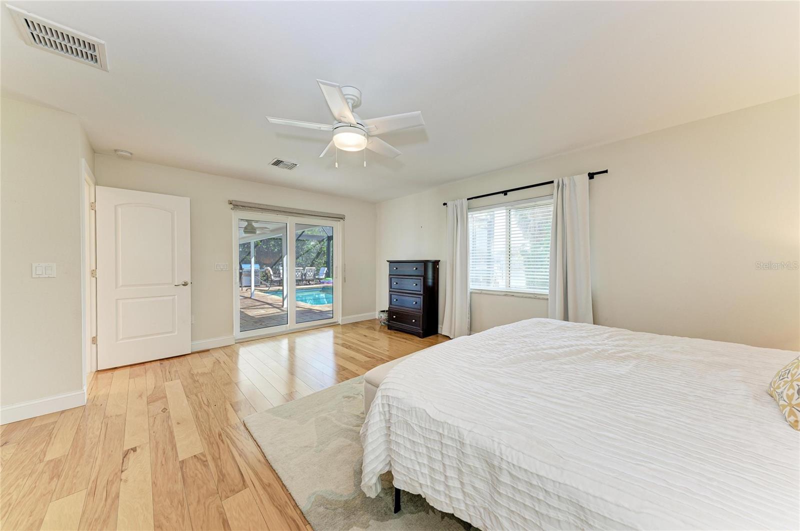 5507 Contento Dr Property Photo 27