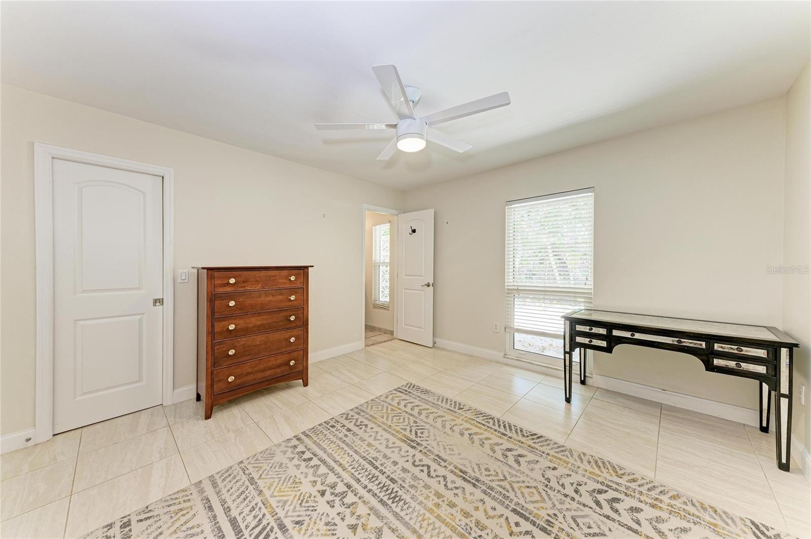 5507 Contento Dr Property Photo 34