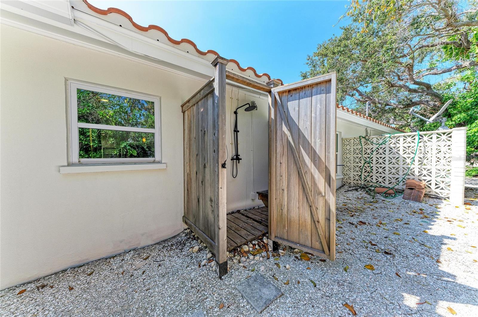 5507 Contento Dr Property Photo 41