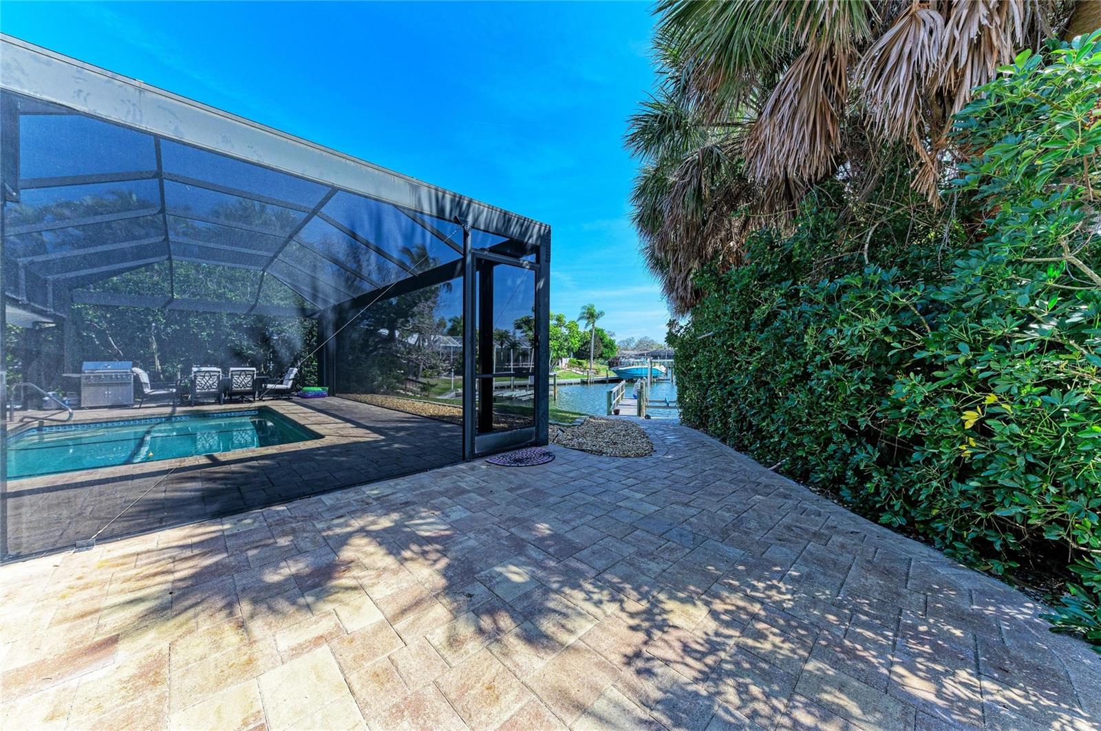 5507 Contento Dr Property Photo 42
