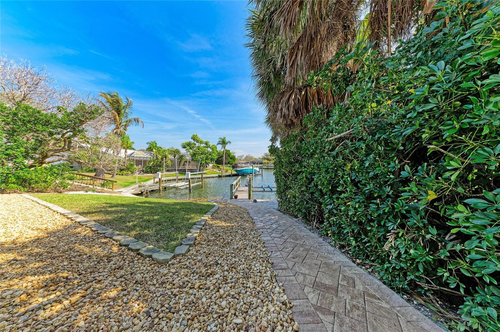 5507 Contento Dr Property Photo 43