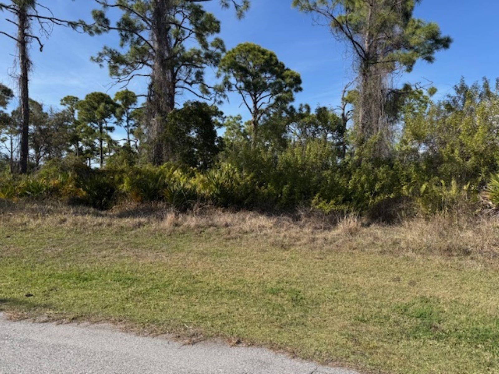 102 BERYL DR Property Photo 1