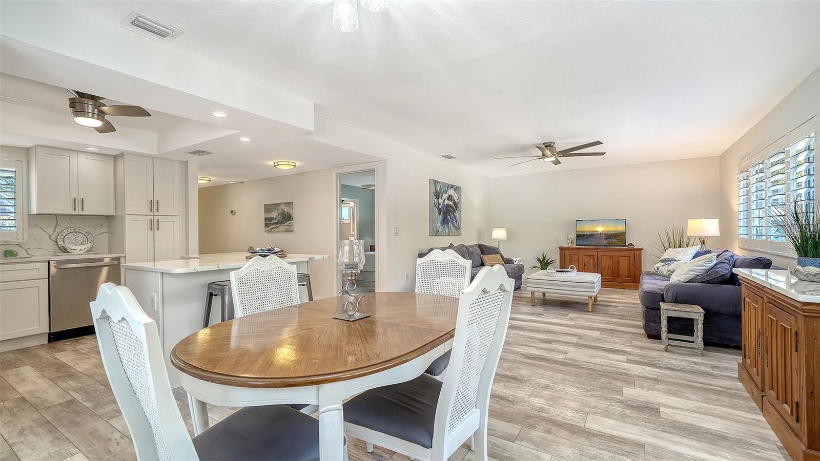 5469 Riverbluff Cir #42 Property Photo 16
