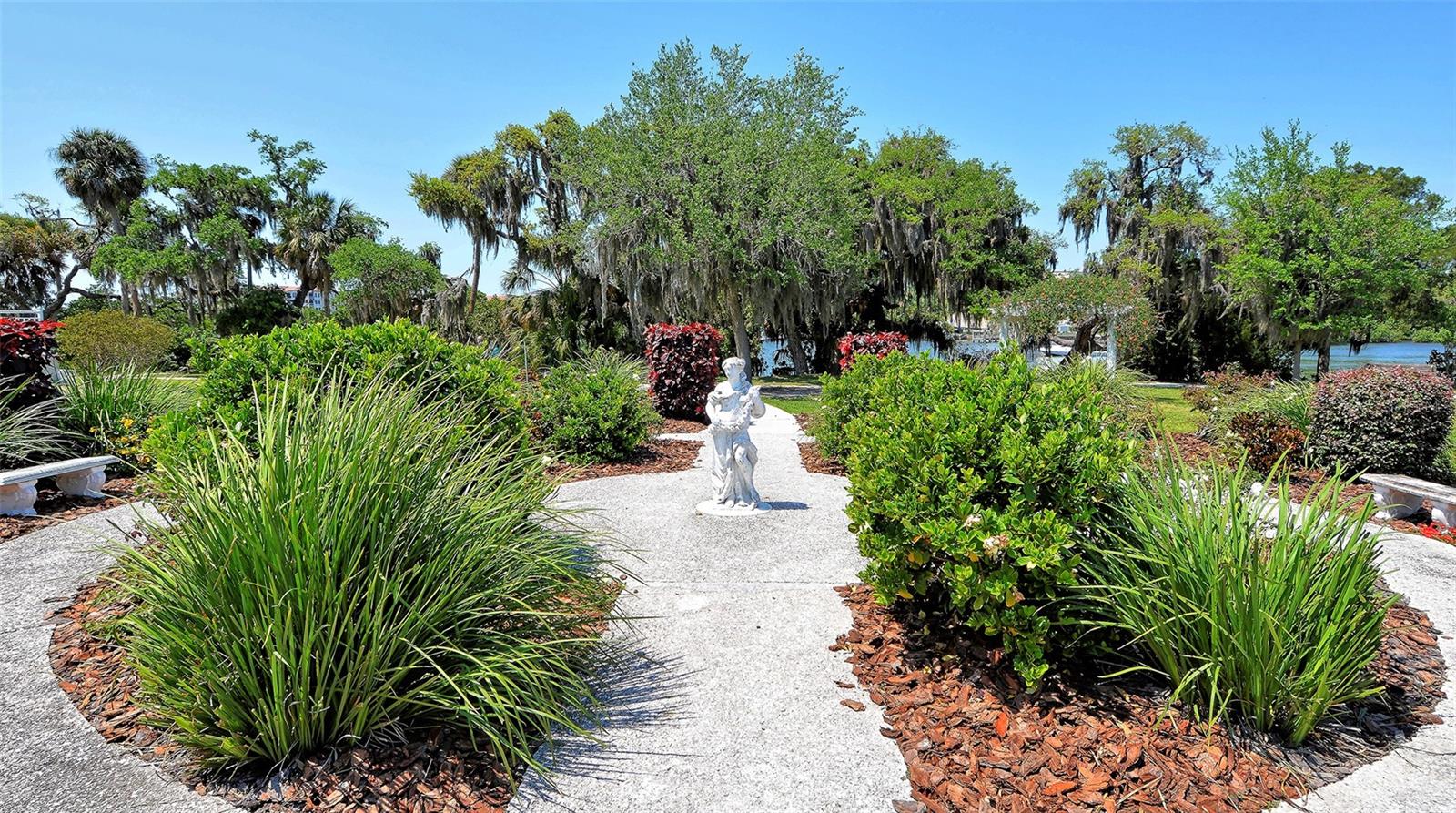 5469 Riverbluff Cir #42 Property Photo 53