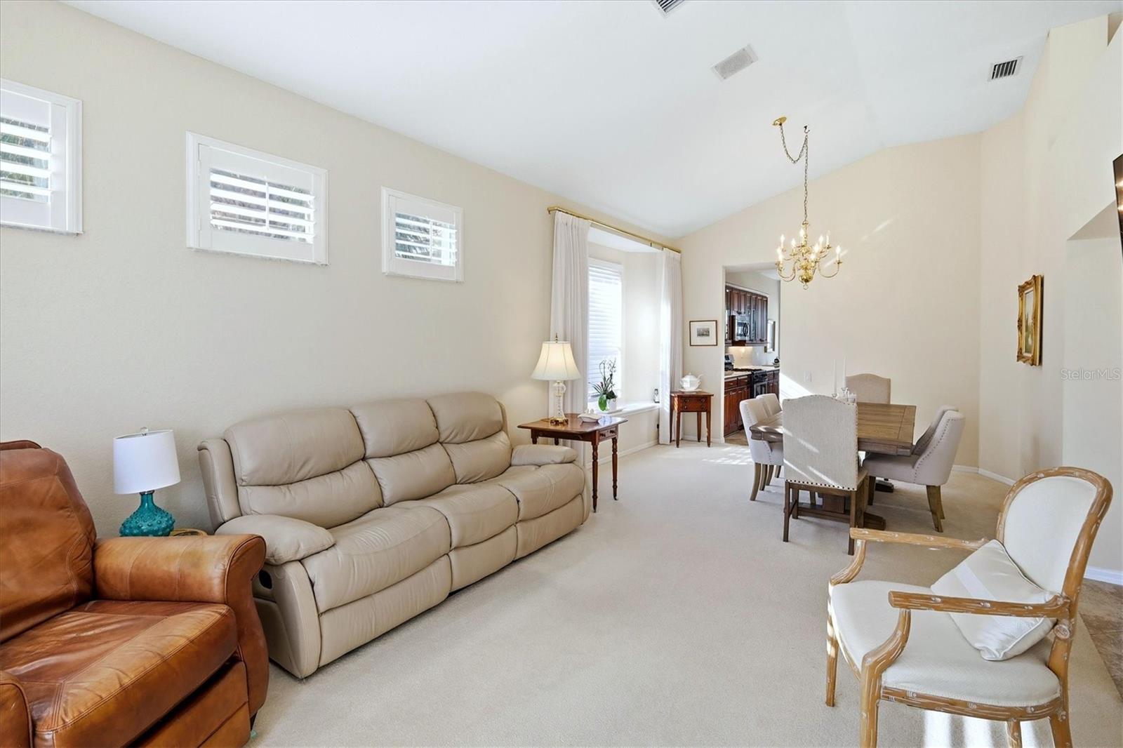6411 Berkshire Pl Property Photo 8