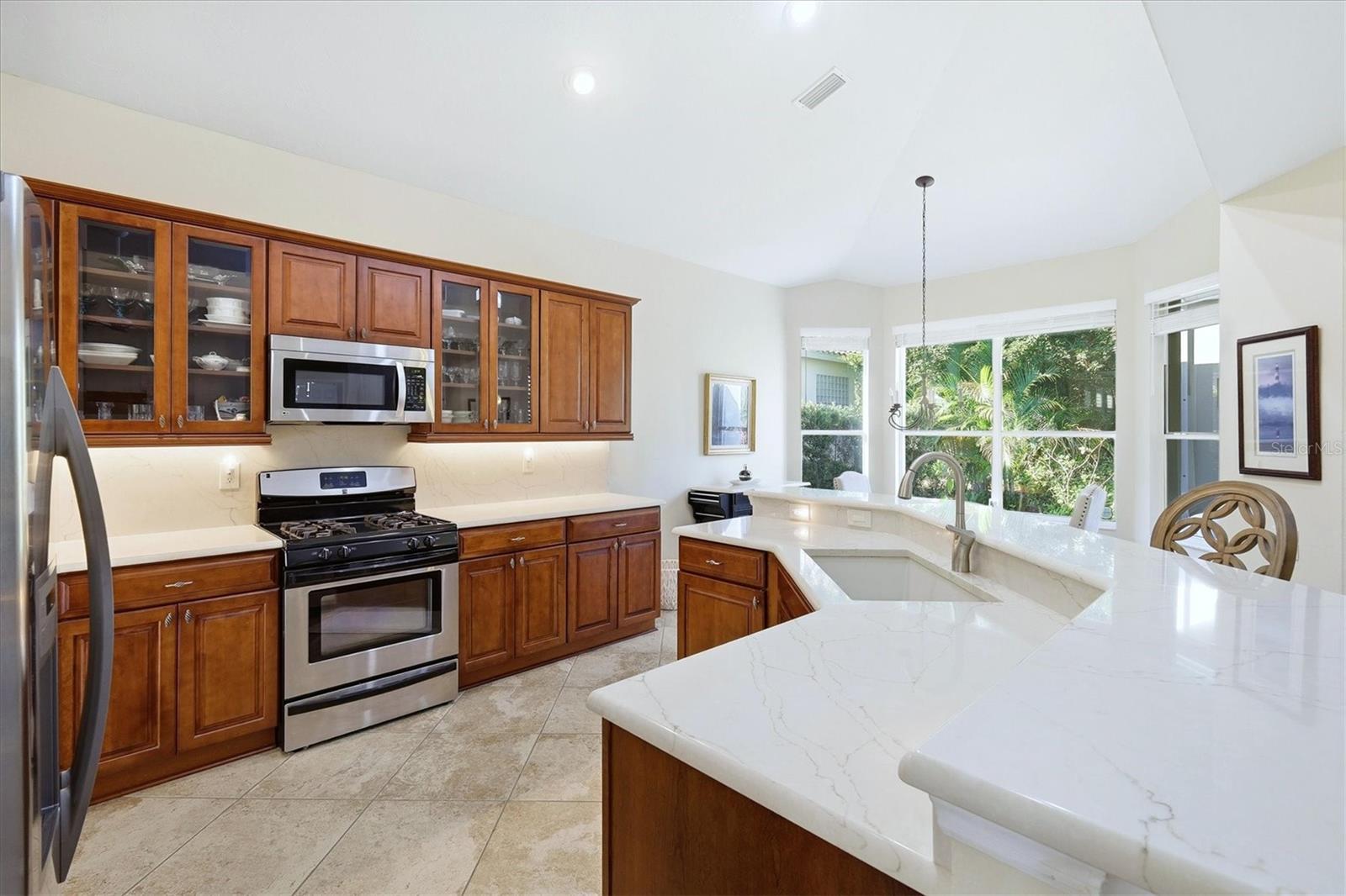 6411 Berkshire Pl Property Photo 16