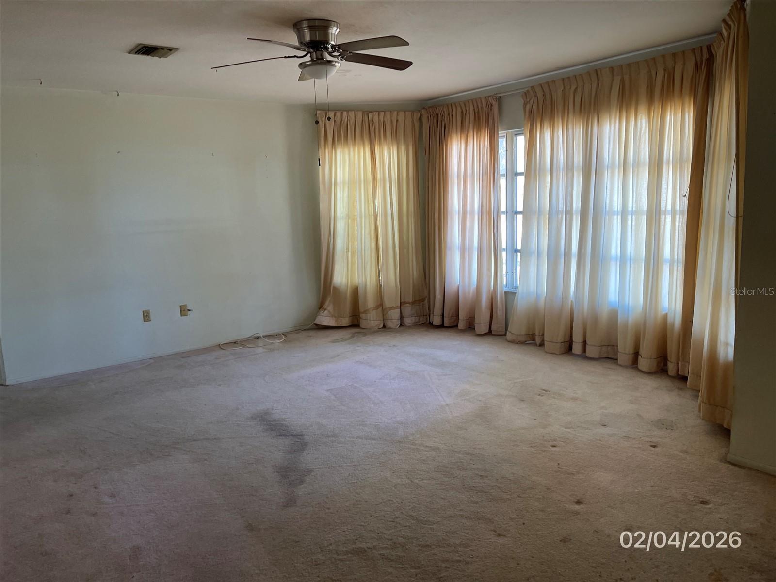 1708 Cambridge Dr Property Photo 8