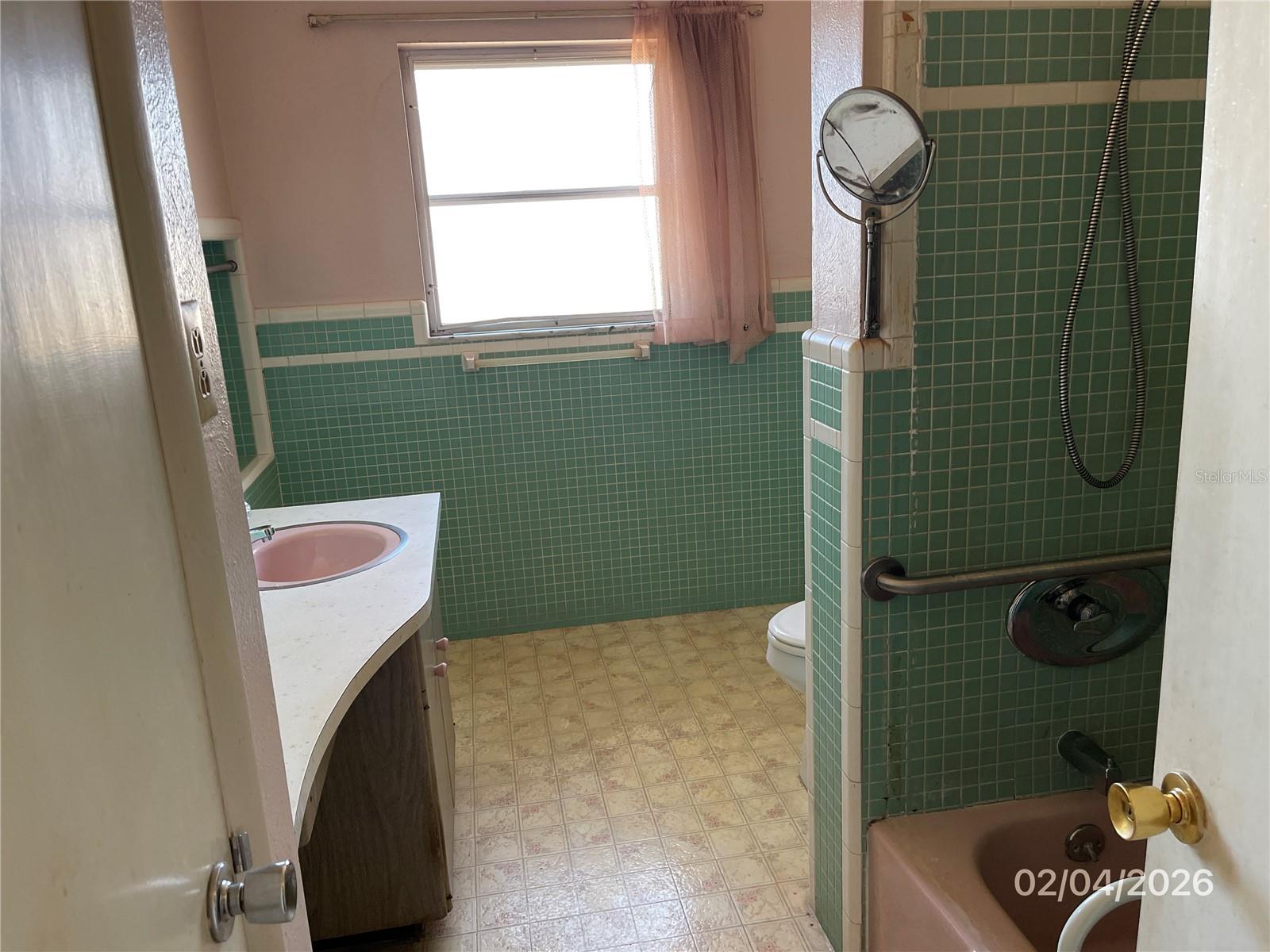1708 Cambridge Dr Property Photo 10
