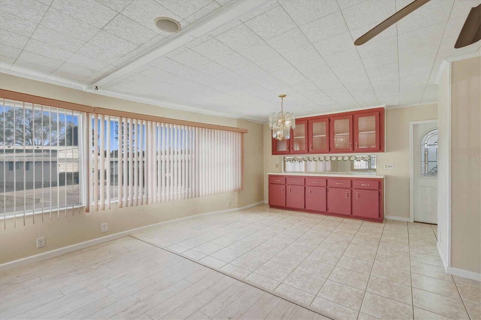 6710 36th Ave E #201 Property Photo 4