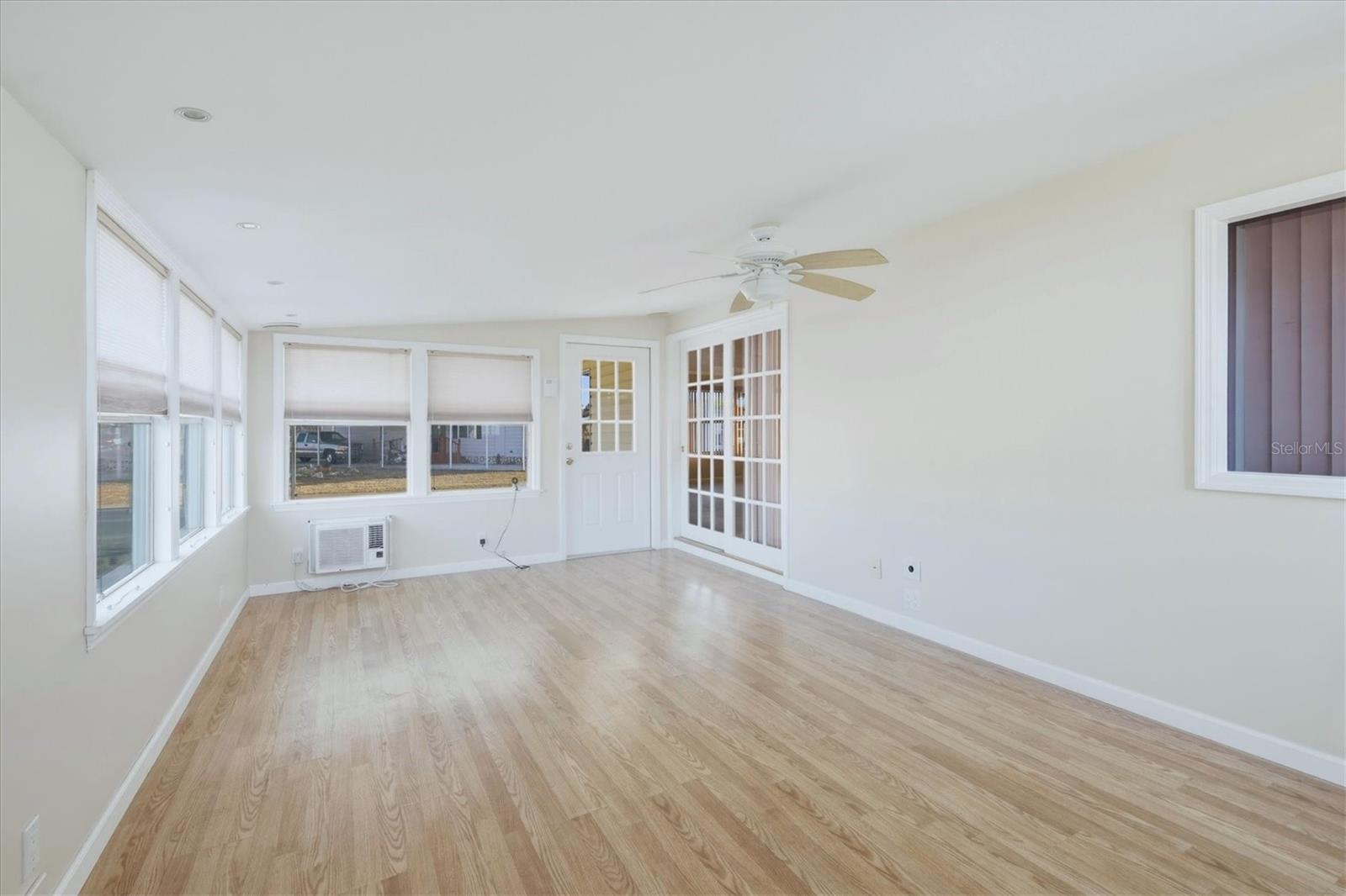 6710 36th Ave E #201 Property Photo 13