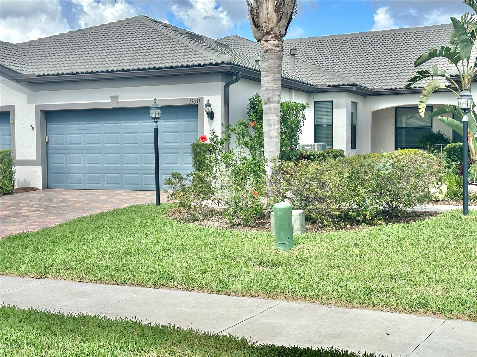 17631 Camden Dr Property Photo 2