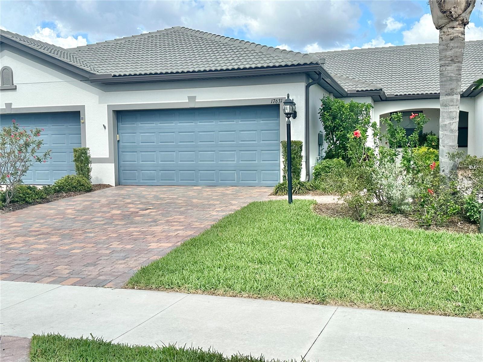 17631 Camden Dr Property Photo 3