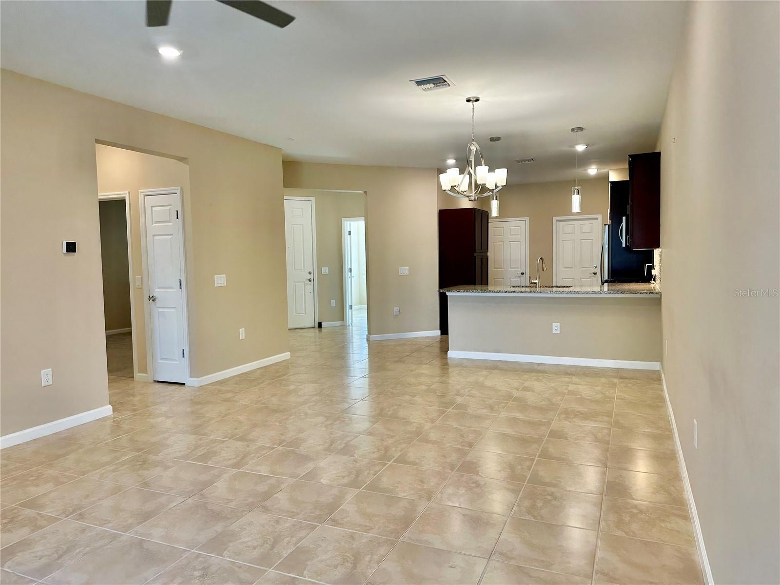 17631 Camden Dr Property Photo 10