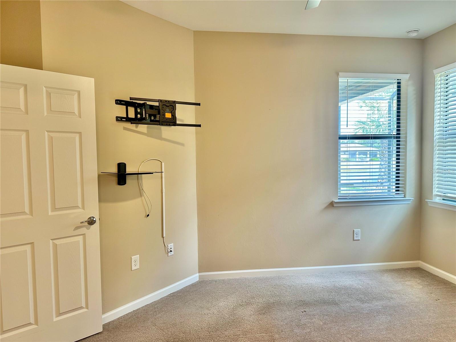 17631 Camden Dr Property Photo 18