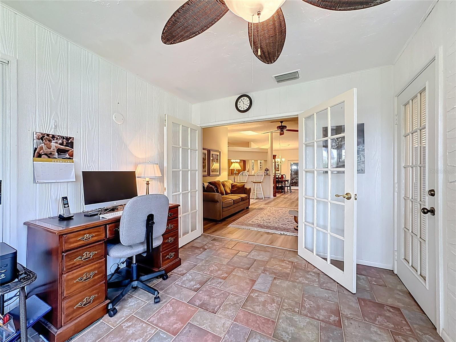 5611 Garden Lakes Dr Property Photo 29