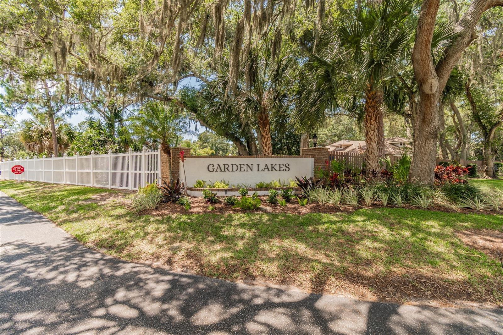 5611 Garden Lakes Dr Property Photo 42