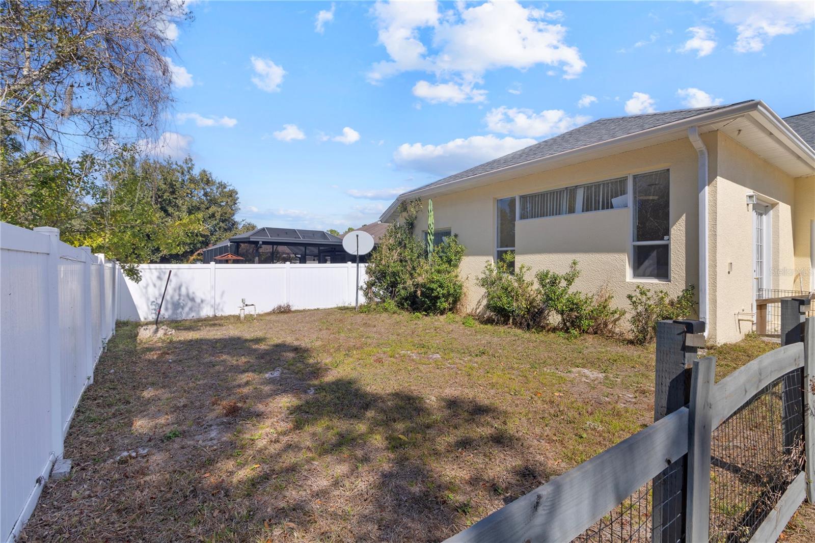 6603 Lapidus Rd Property Photo 5