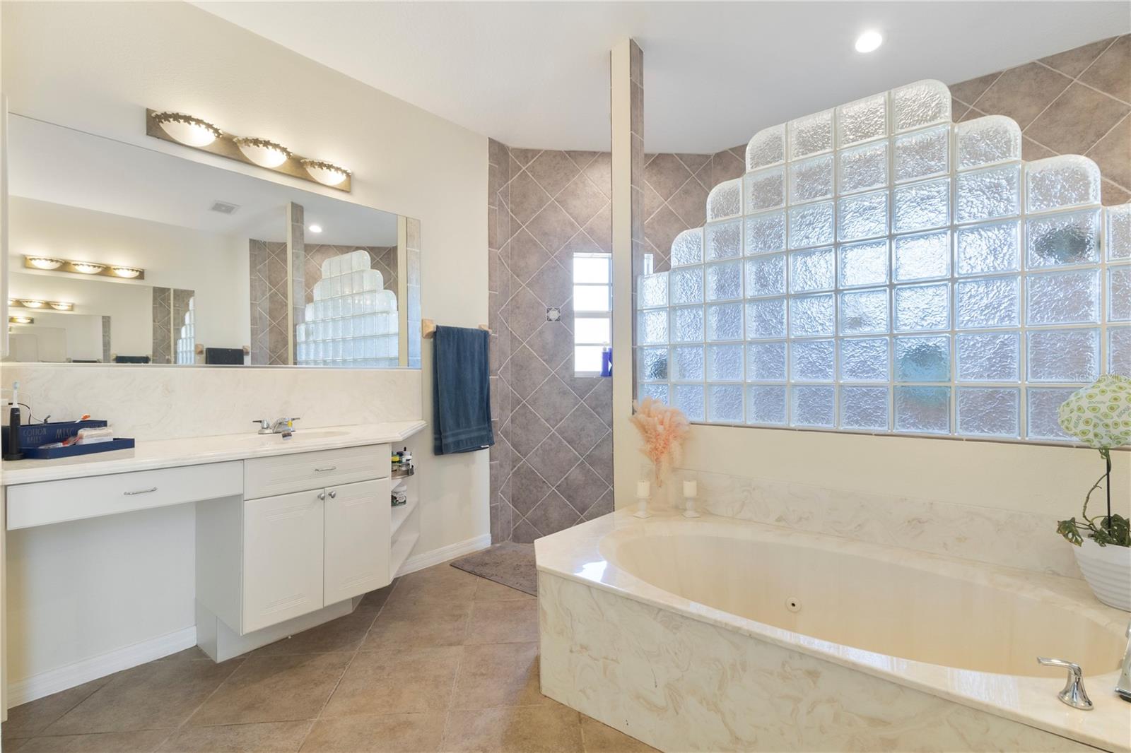6603 Lapidus Rd Property Photo 28