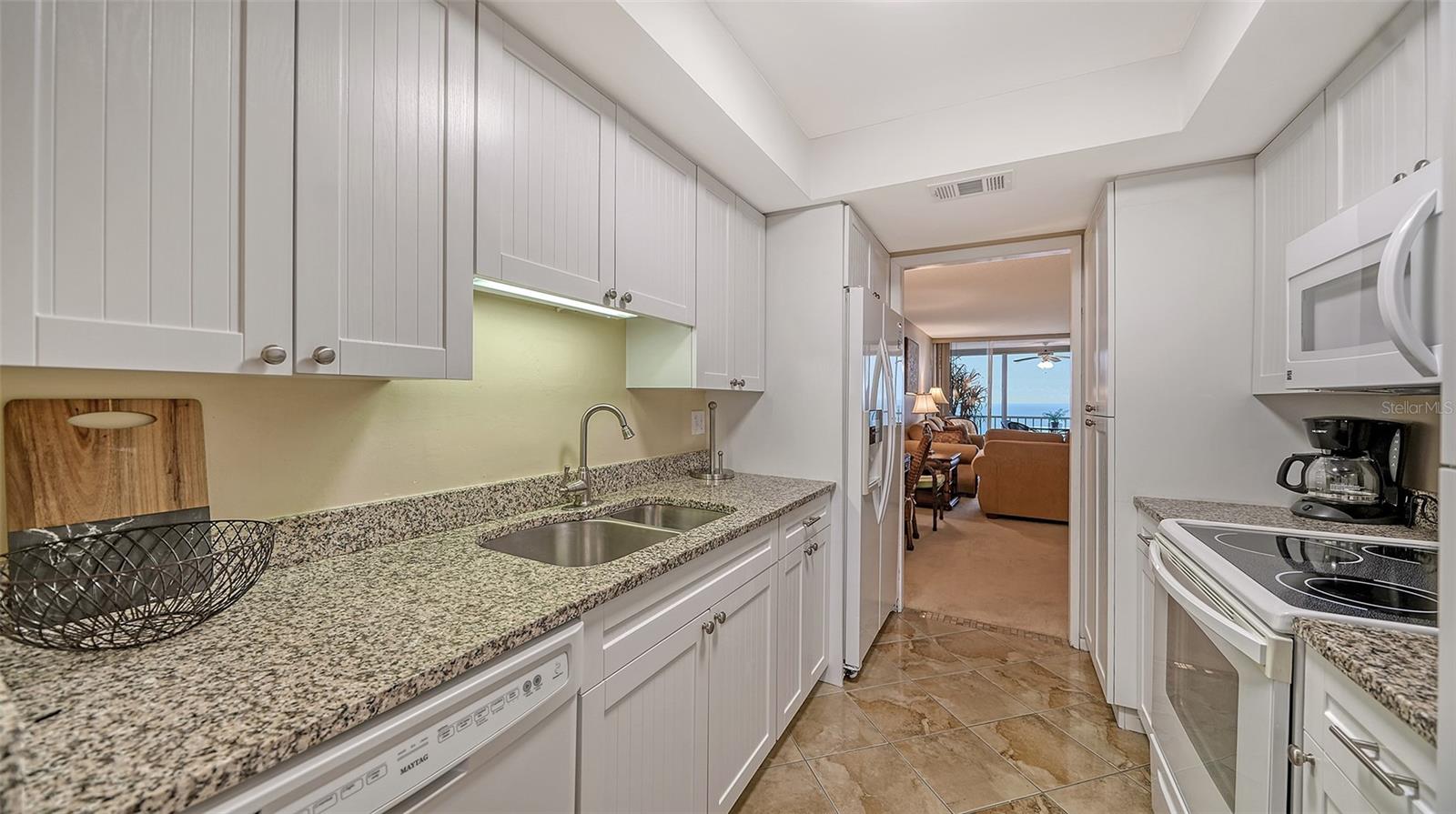 555 The Esplanade N #802 Property Photo 11