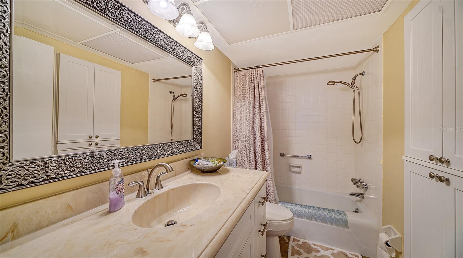 555 The Esplanade N #802 Property Photo 14