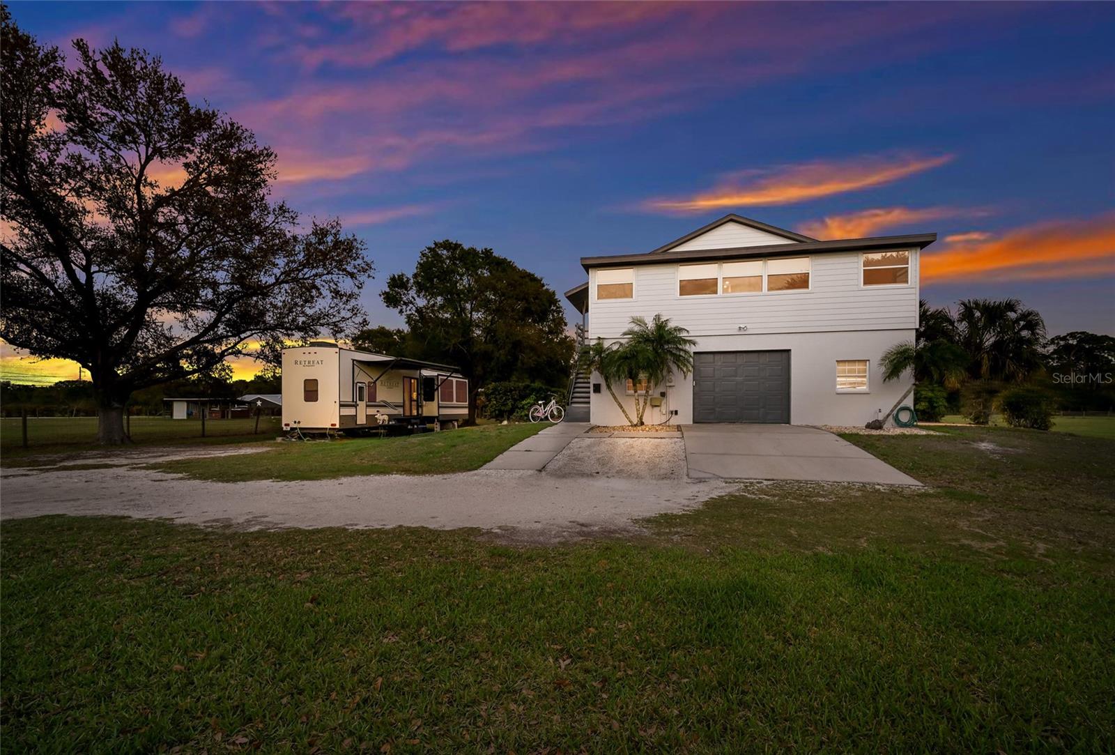 1516 Fox Creek Dr Property Photo 3