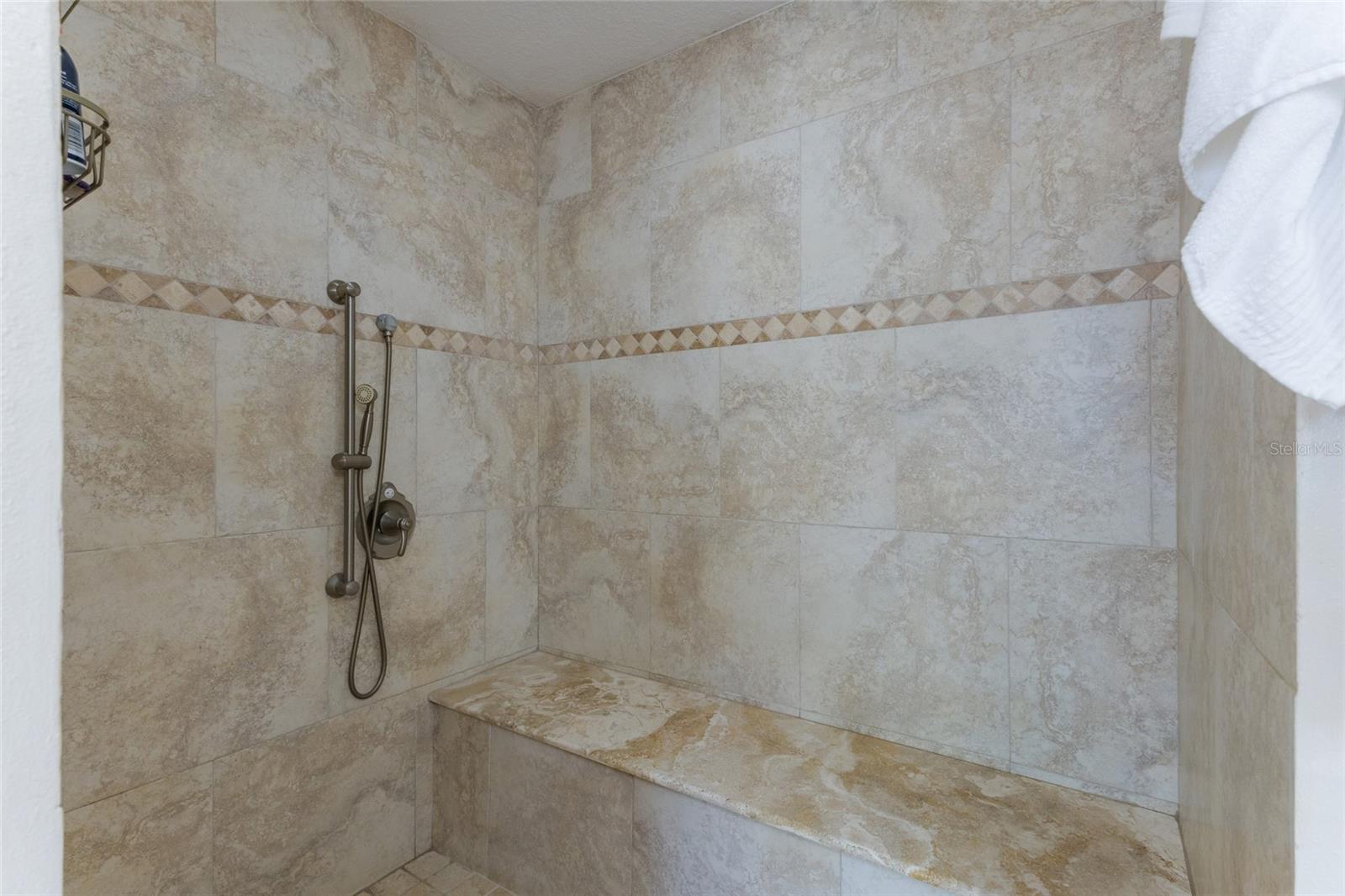 1516 Fox Creek Dr Property Photo 47