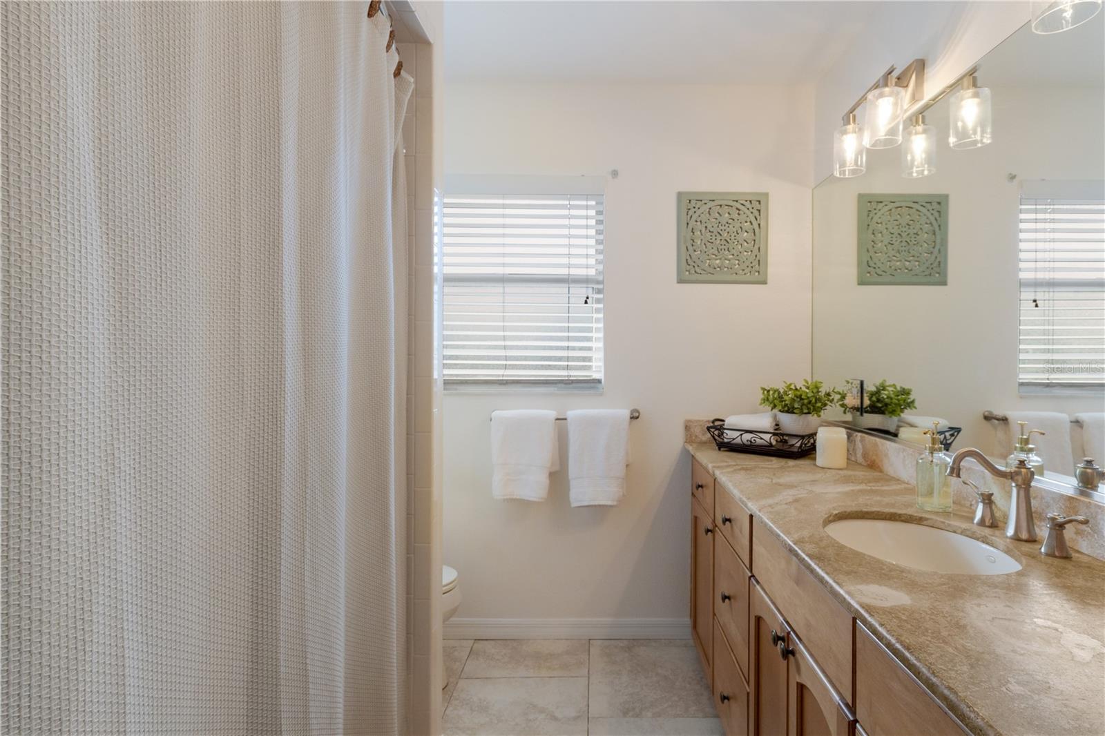 1516 Fox Creek Dr Property Photo 49