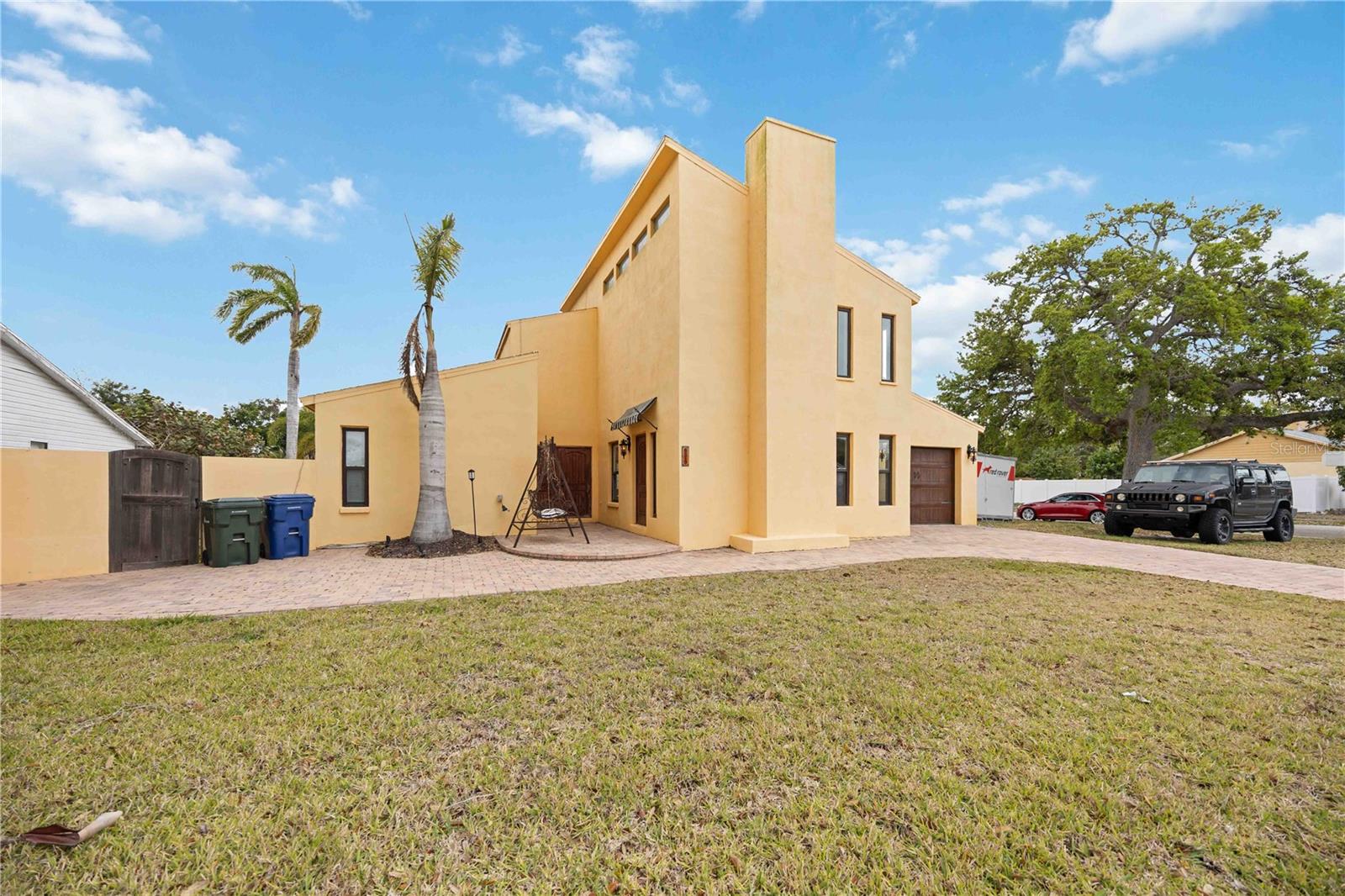 6515 Mauna Loa Blvd Property Photo 1