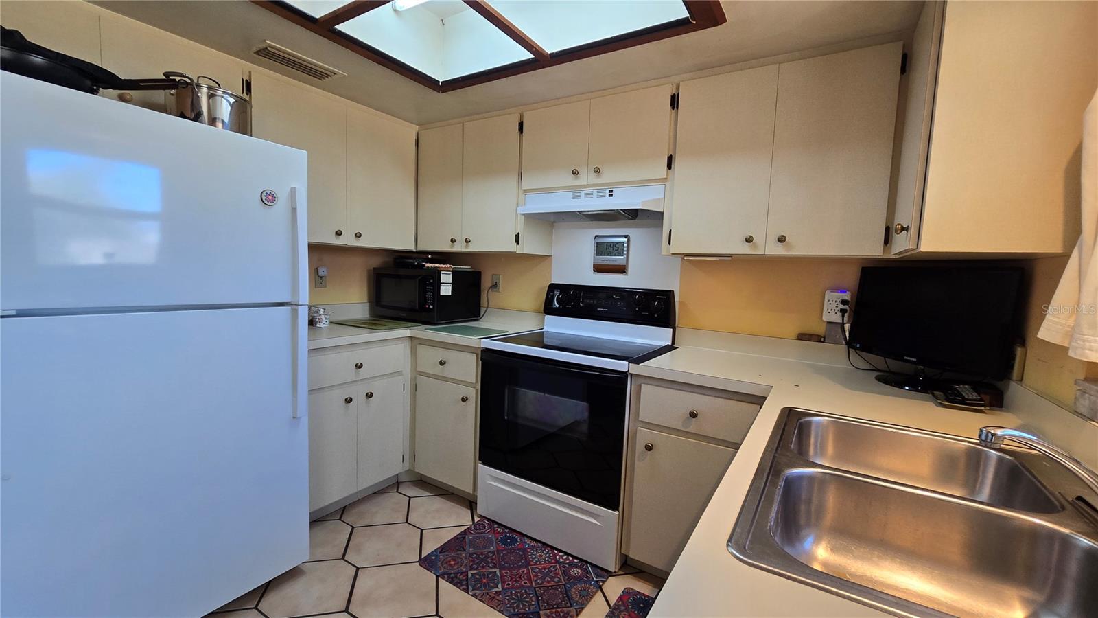 4628 Ashberry Dr Property Photo 5