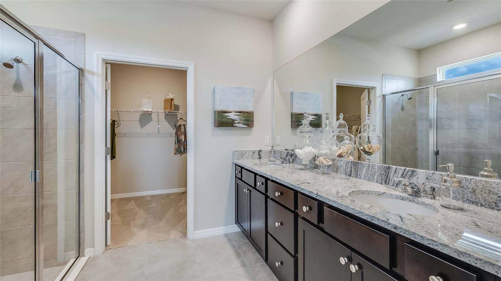 1525 Love Grass Ter Property Photo 8