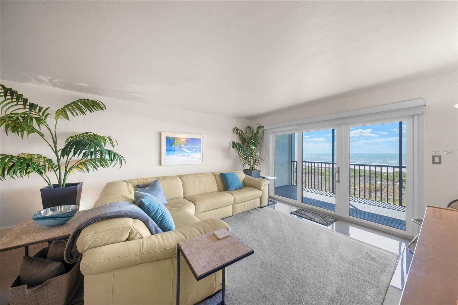 420 Beach Rd #606 Property Photo 6