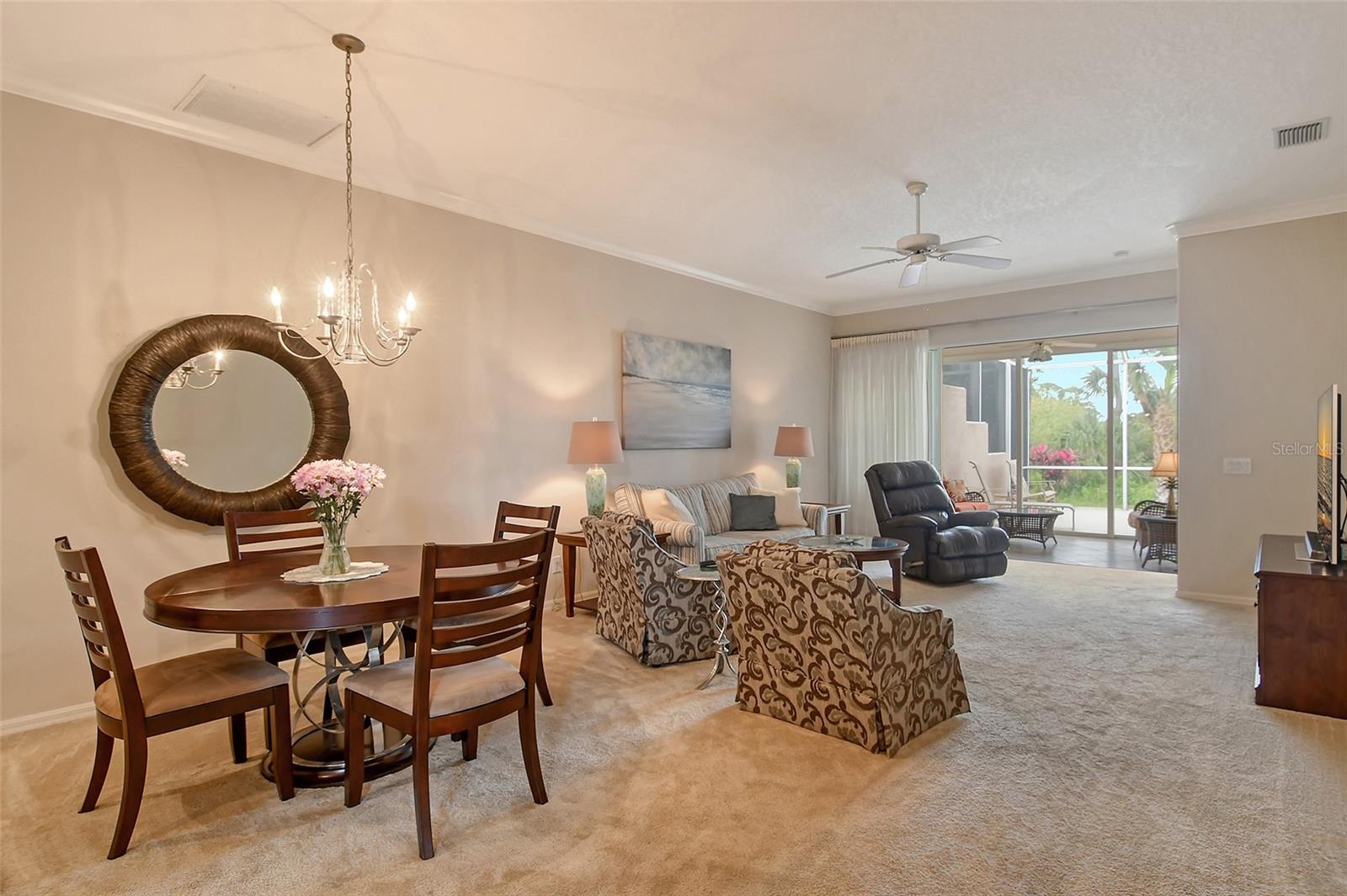 9411 Forest Hills Cir Property Photo 10