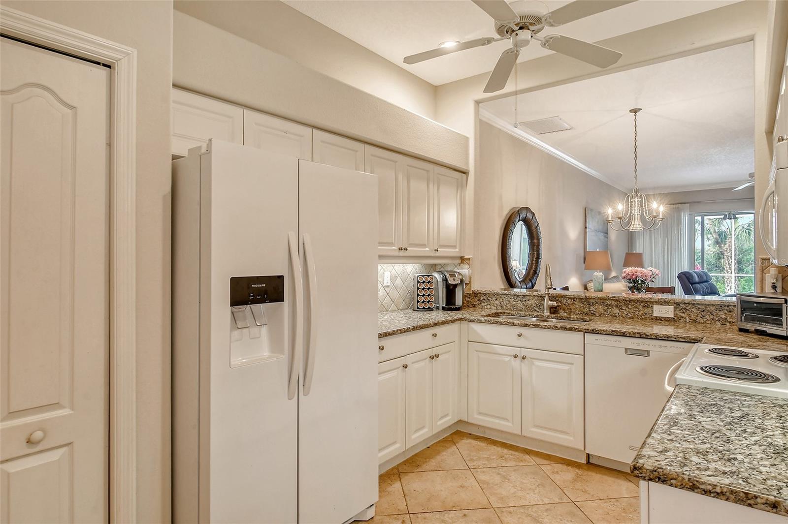 9411 Forest Hills Cir Property Photo 16