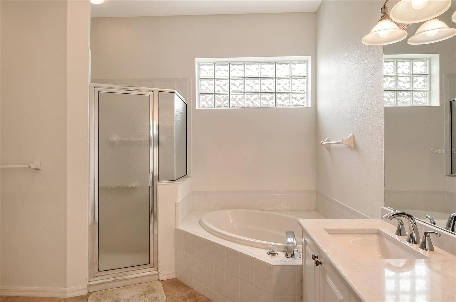 9411 Forest Hills Cir Property Photo 21