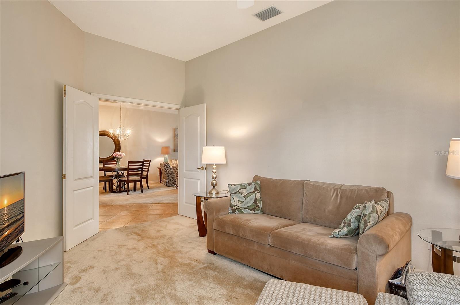9411 Forest Hills Cir Property Photo 26