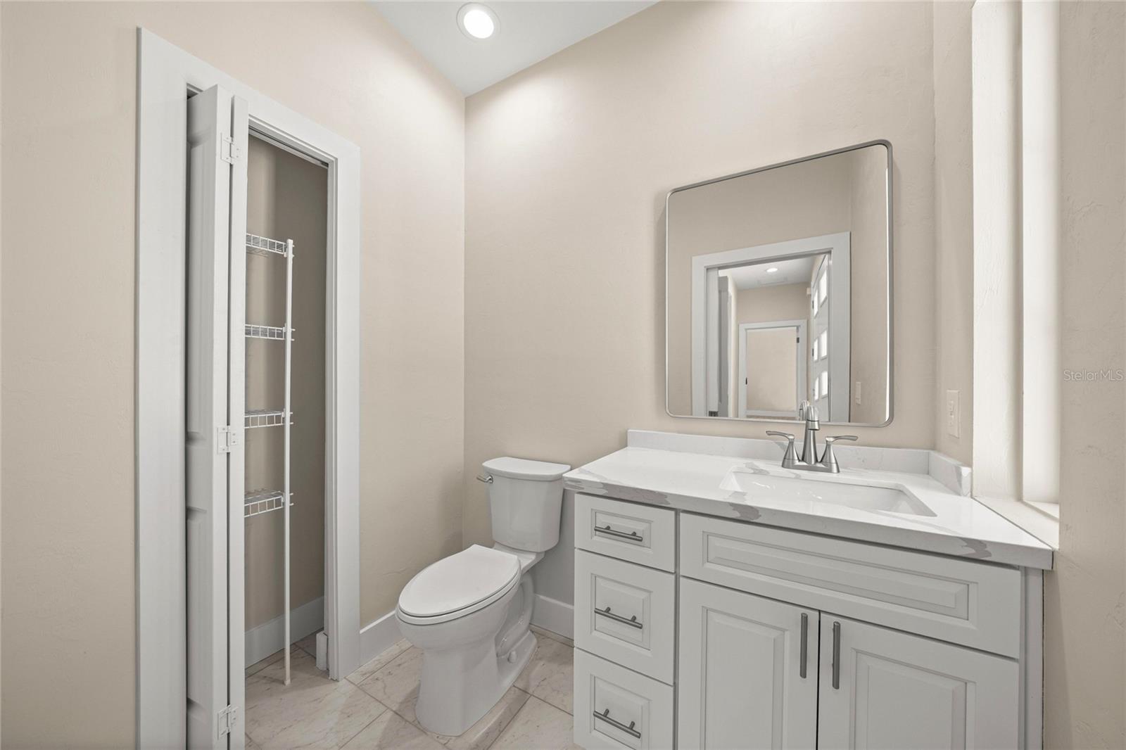 1044 Sw 120th Dr Property Photo 16