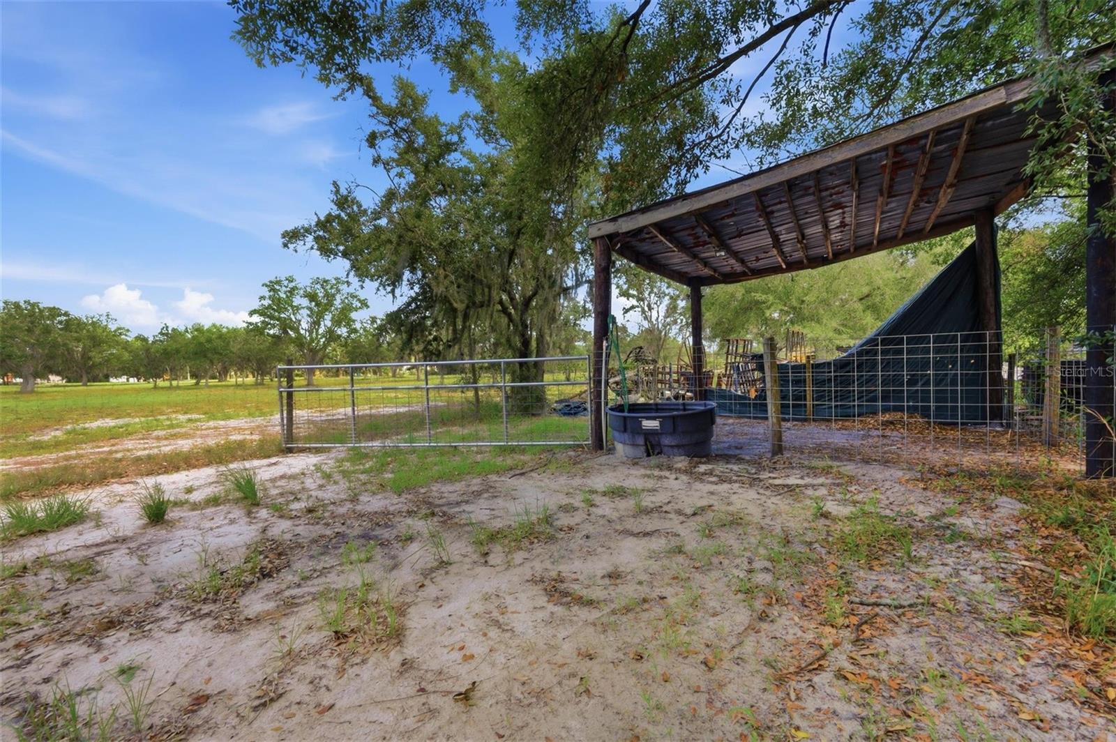 6096 Nw Cul De Sac Rd Property Photo 7