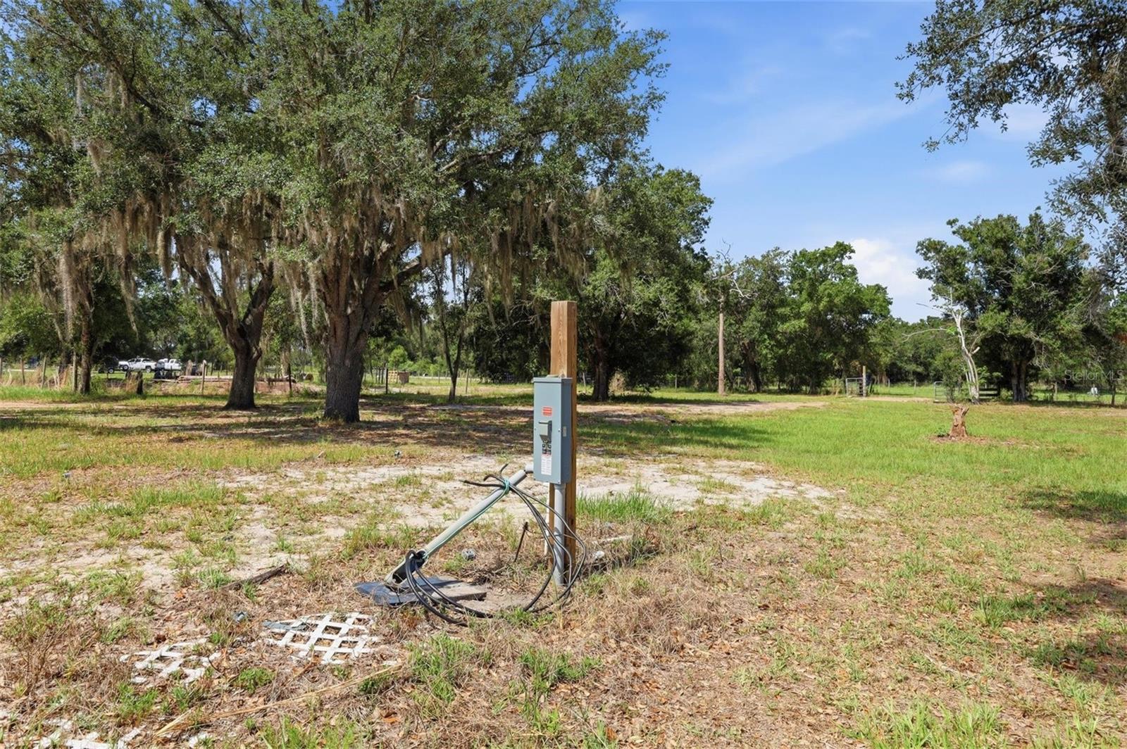 6096 Nw Cul De Sac Rd Property Photo 12