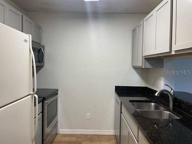4028 Crockers Lake Blvd #11 Property Photo 5