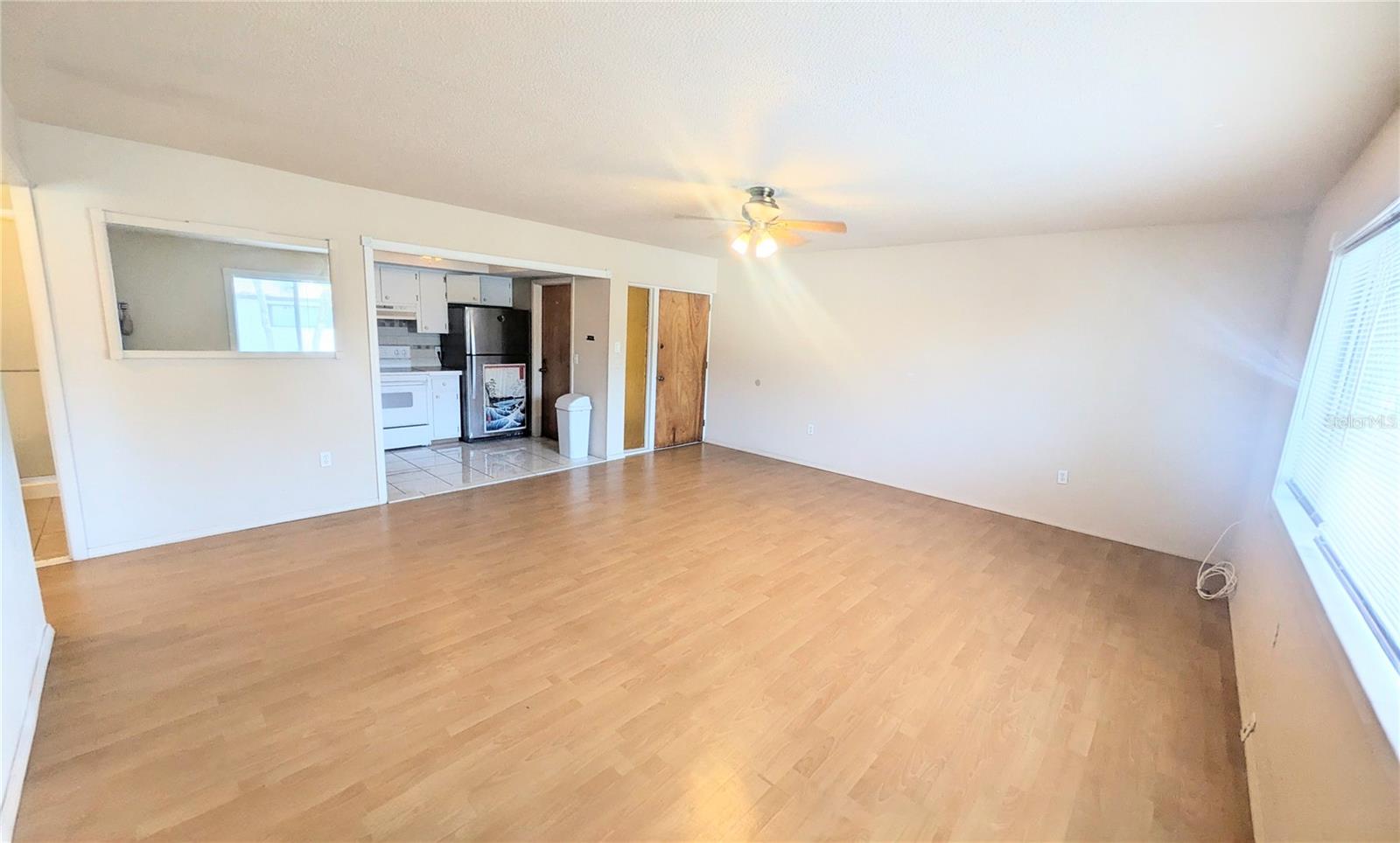 360 Base Ave E #424 Property Photo 6