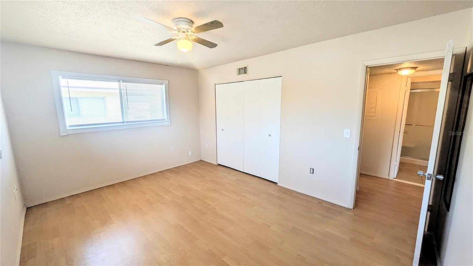 360 Base Ave E #424 Property Photo 10