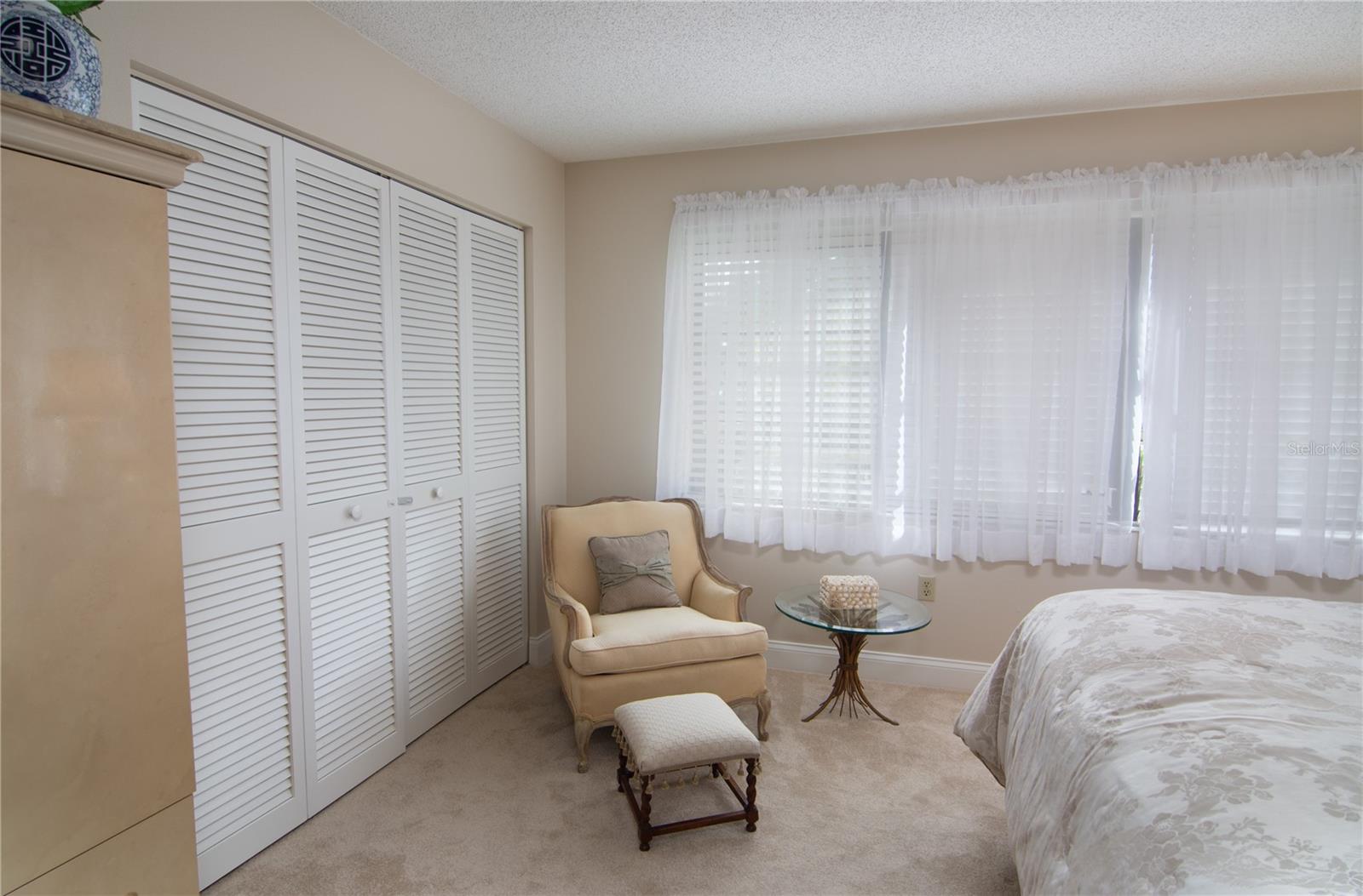 5635 Golf Pointe Dr #101 Property Photo 16