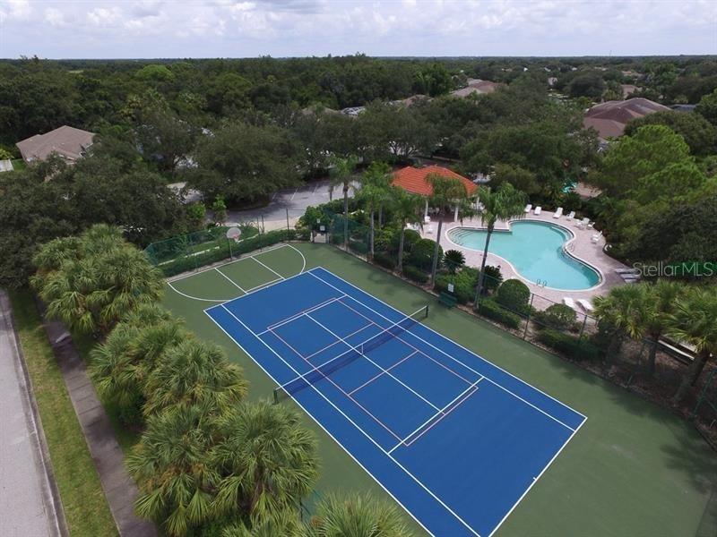 5635 Golf Pointe Dr #101 Property Photo 28
