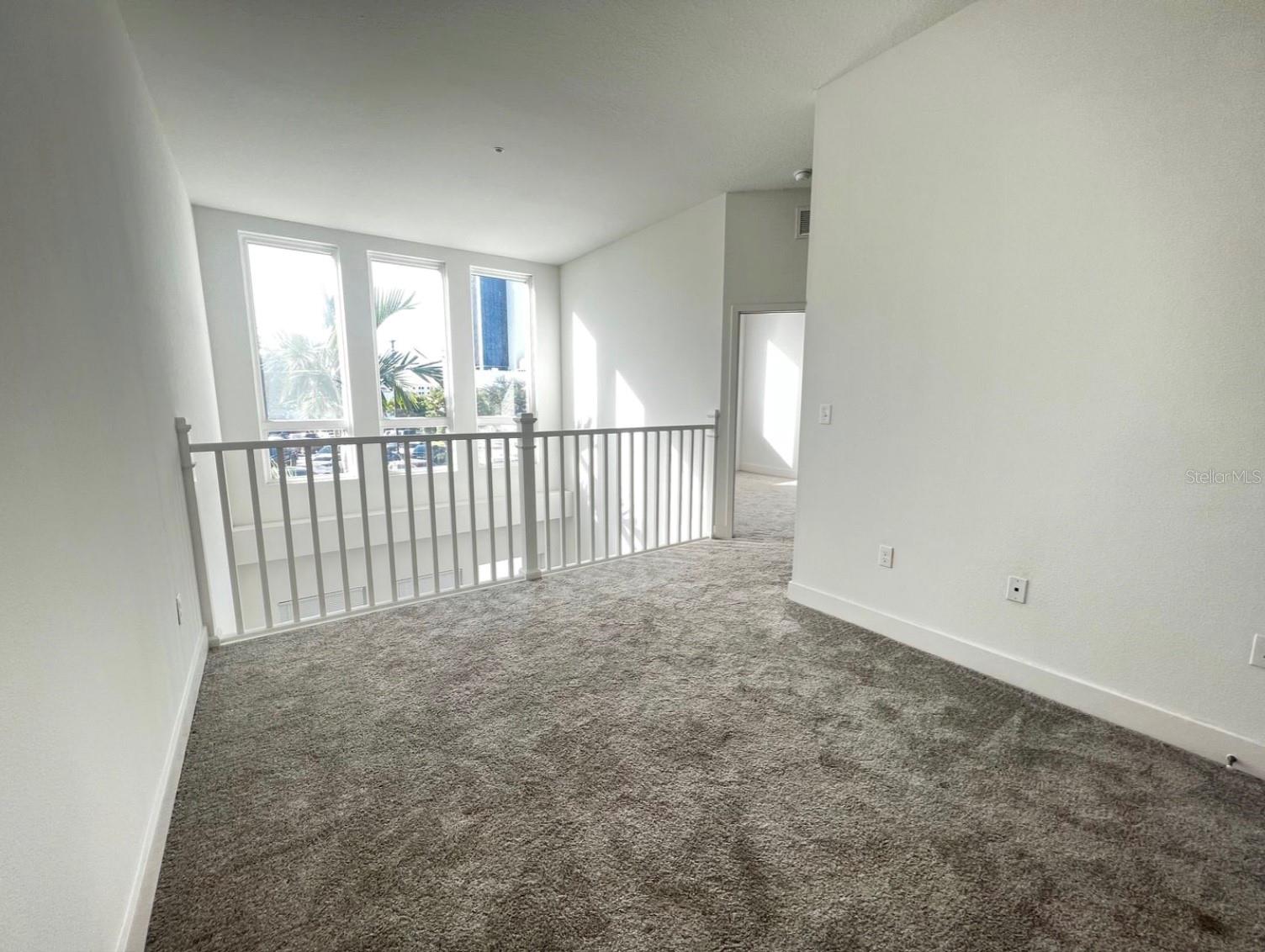 1659 2nd St Property Photo 8